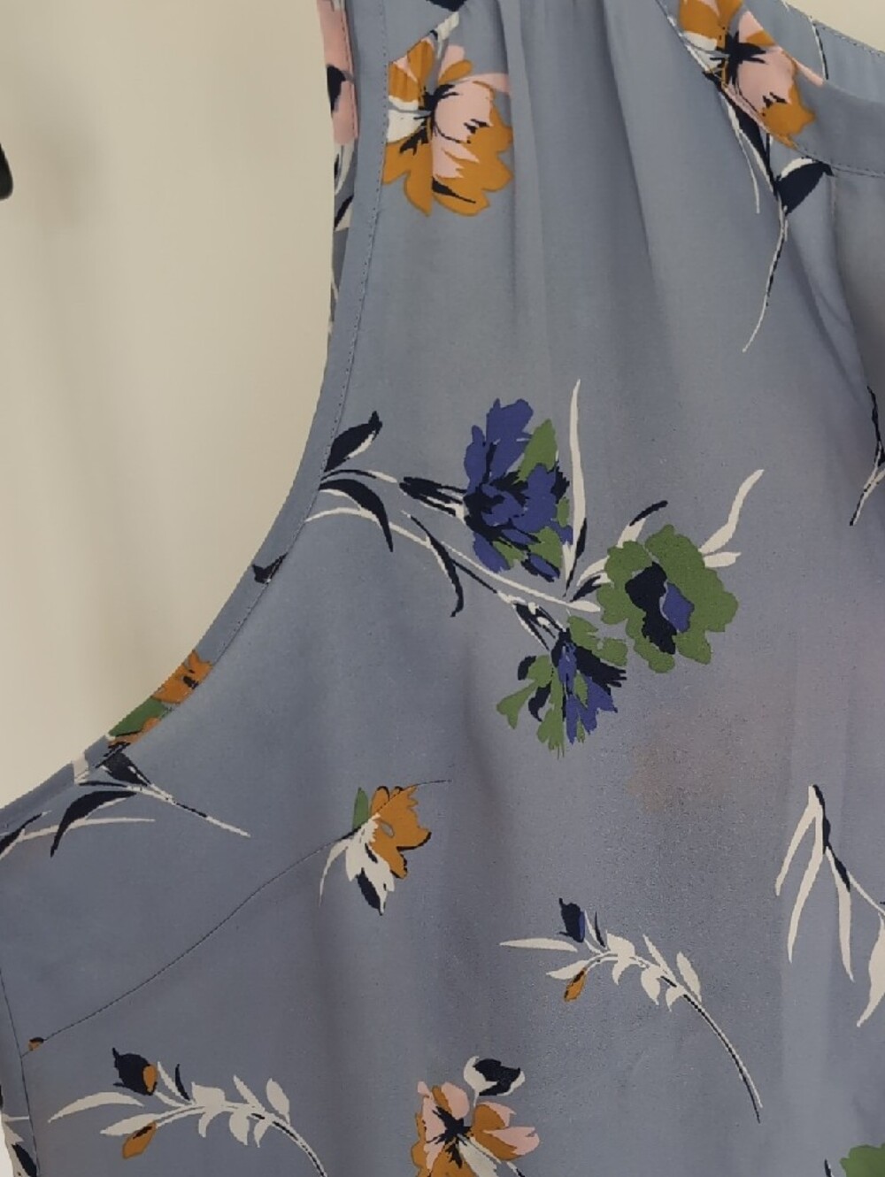 Daniel Rainn Slate Blue Floral Sleeveless V-Neck Camisole - Picture 3 of 5